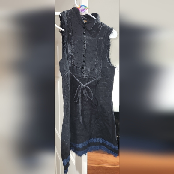 FREE PEOPLE! - Picture 3 of 3